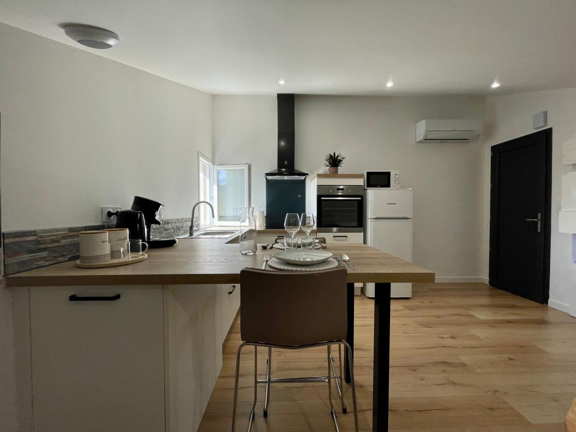 Studio A Saint-Palais Avec Parking. 외부 사진